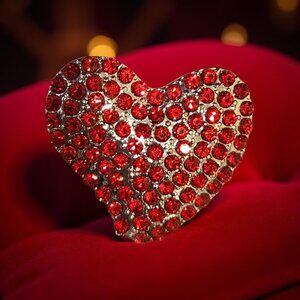 Red rhinestone brooch~ new!